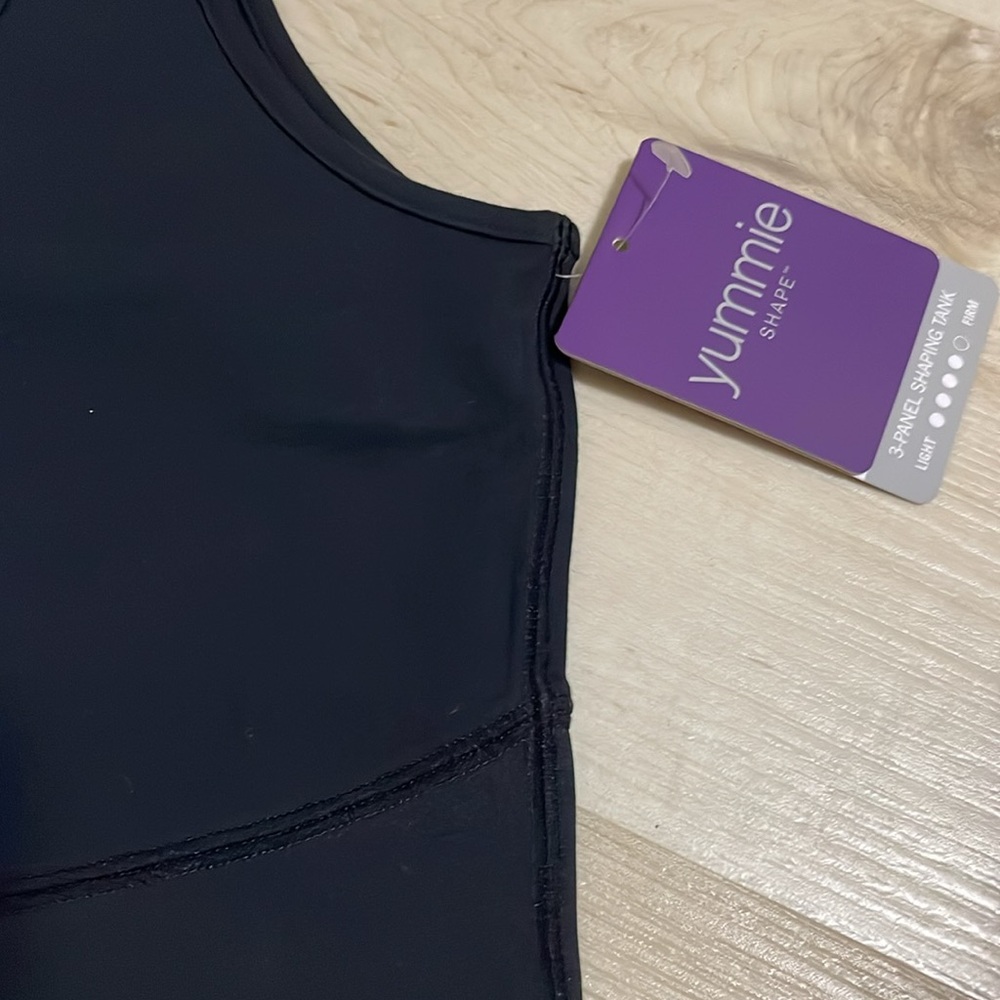 NWT Yummie Black Panel spandex tank size M - Picture 2 of 4